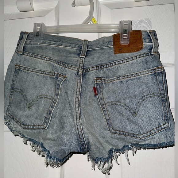 LEVIS VINTAGE 501 SHORTS - Picture 5 of 5